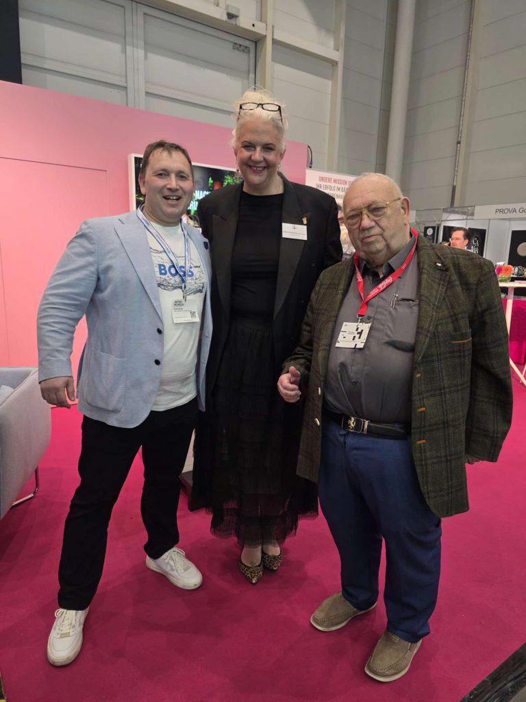André Domke und Papa mit Bettina Schliephake-Burchardt