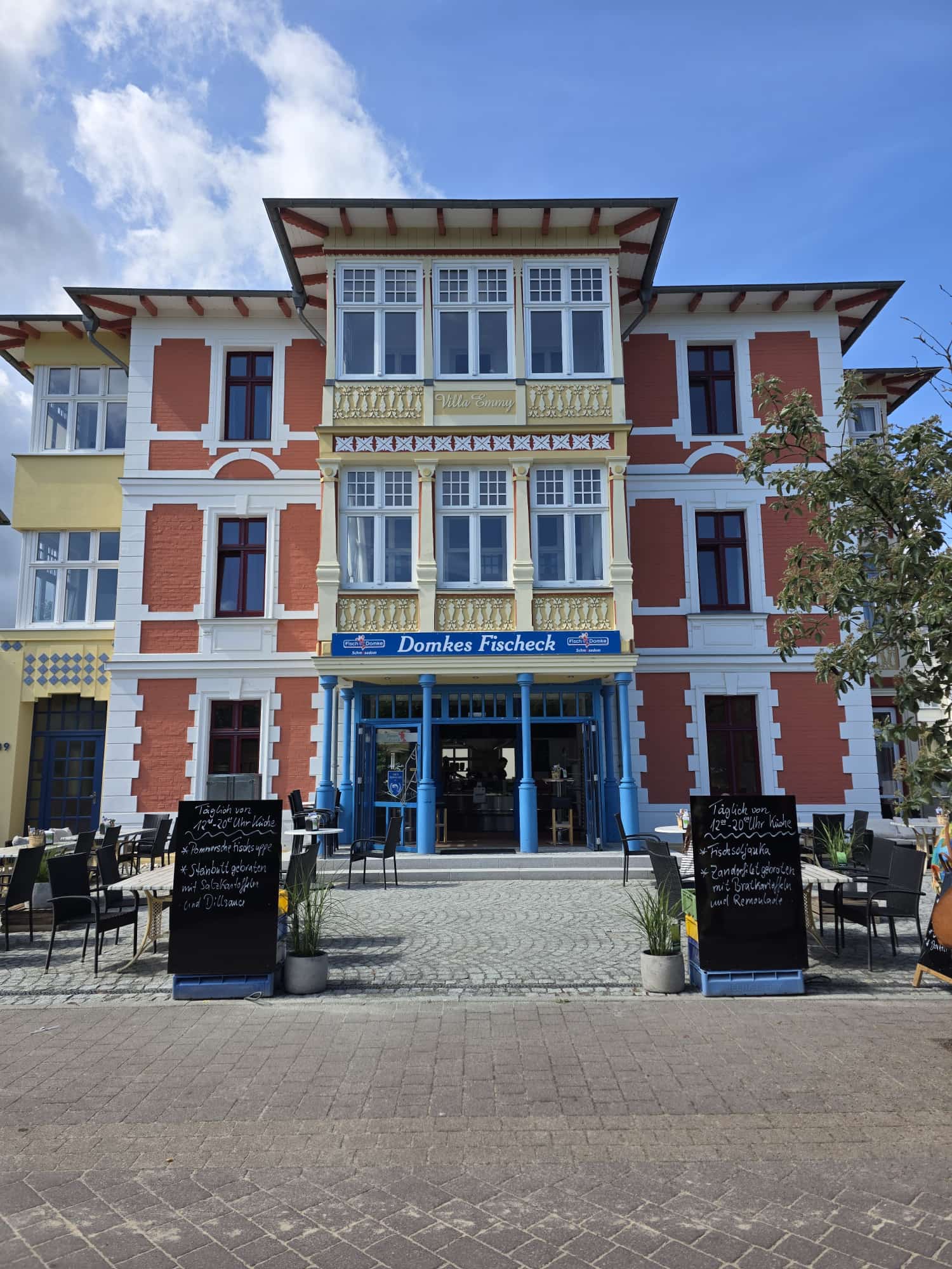Domkes Fischeck im Seebad Ahlbeck auf Usedom an der Promenade