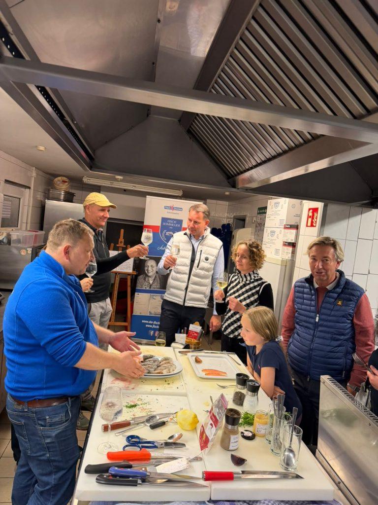 André Domke kocht mit Freunden