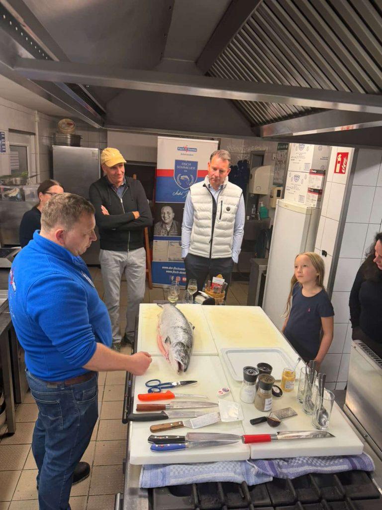 André Domke kocht mit Freunden