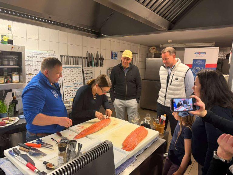 André Domke kocht mit Freunden